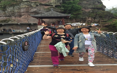 提高企業(yè)凝聚力，員工活動(dòng)開展豐富多彩