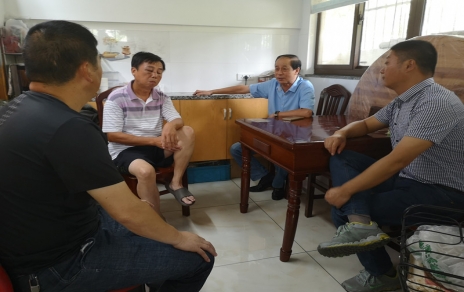 講原則、講擔(dān)當(dāng)、講奉獻(xiàn)，爭(zhēng)當(dāng)弘揚(yáng)正能量的典型 ---宣傳學(xué)習(xí)王德林同志的先進(jìn)事跡