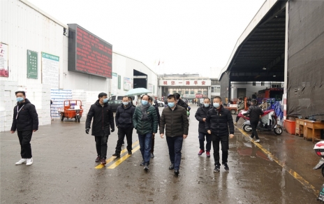 市發(fā)改委、經(jīng)開(kāi)區(qū)管委會(huì)等上級(jí)有關(guān)部門領(lǐng)導(dǎo)帶隊(duì)檢查市場(chǎng)保供工作